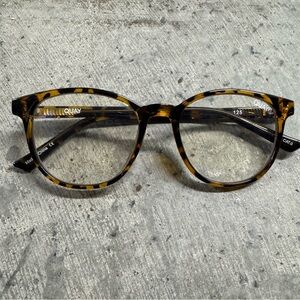 Quay Australia Tortoise Shell Glasses Classic Basics Work Career Business Casual